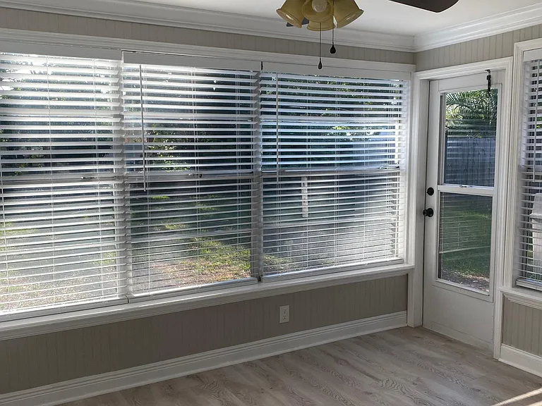 11552 Oval Dr E — Photo 20