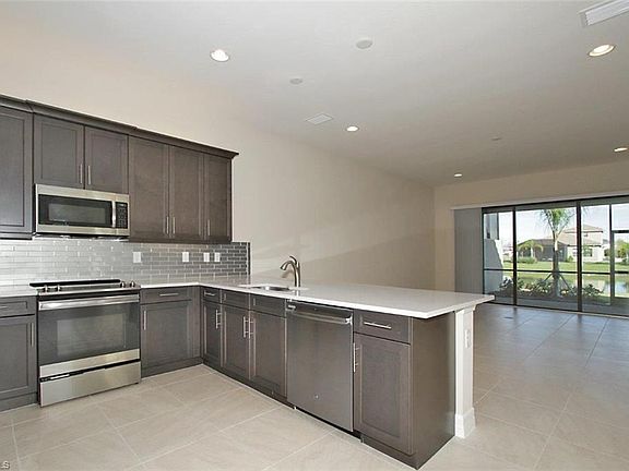3rd image of 11797 Lakewood Preserve Pl