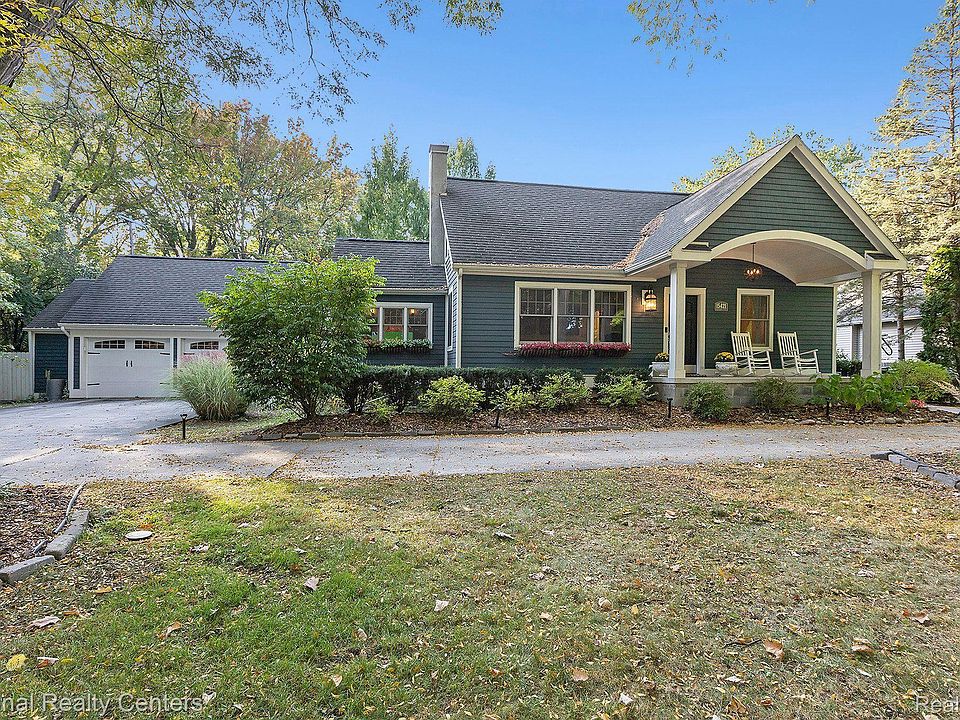 1st image of 15421 Robinwood Dr