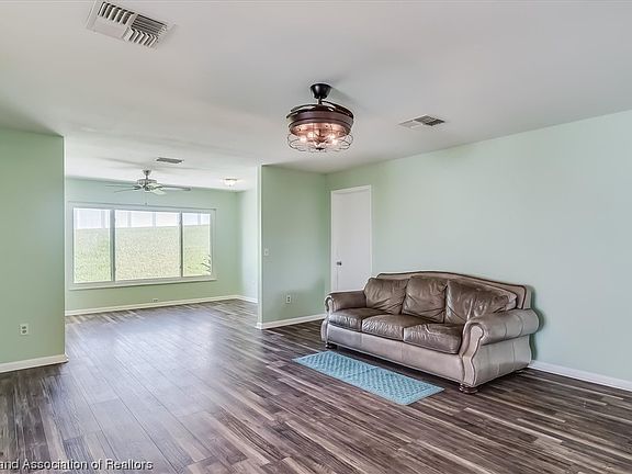 4th image of 117 Grandview Blvd