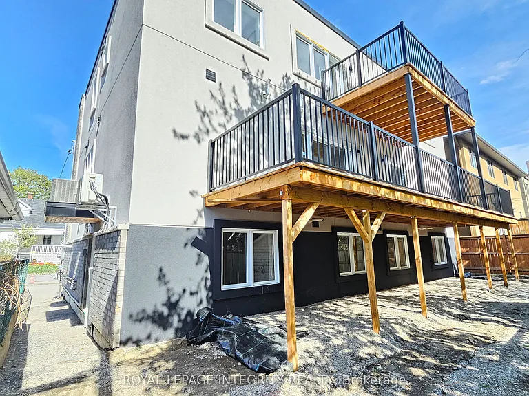 374 Berkley Ave #B — Photo 11