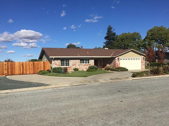 2nd image of 95 Jonquil Ln