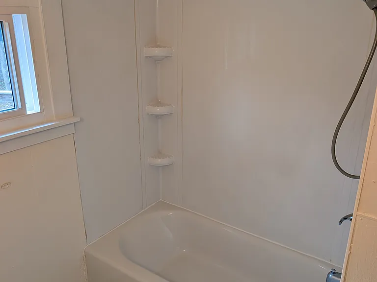3125 Lake Rd #1 — Photo 8