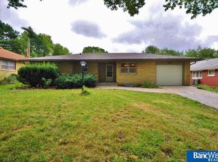 934 S 50th St, Lincoln, NE 68510