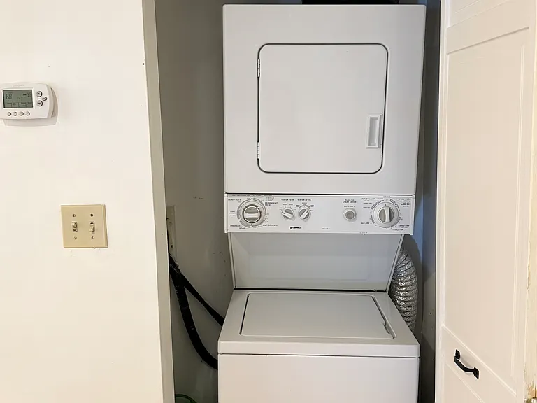 3 Essex St #43 — Photo 12