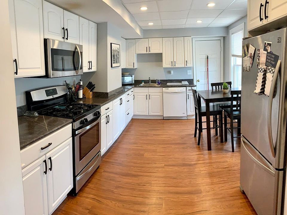 Kitchen (furnishings not included)