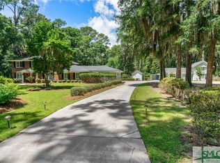 615 Wau Bun Dr, Savannah, GA 31419