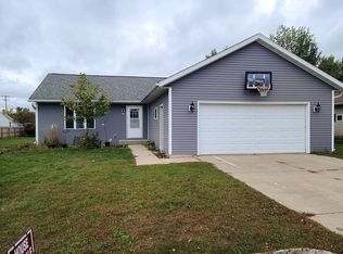 956 E Taft St, Blair, WI 54616