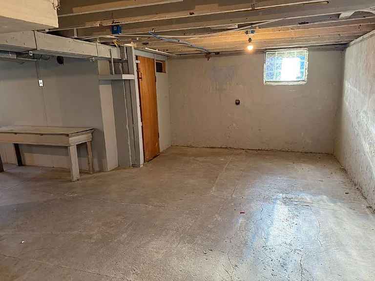 2124 Eastern Ave NE — Photo 37