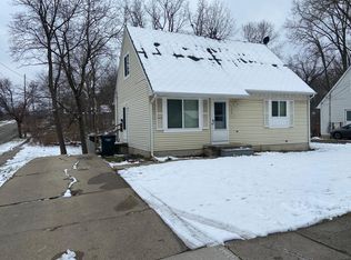 1924 Elizabeth St, Lansing, MI 48912