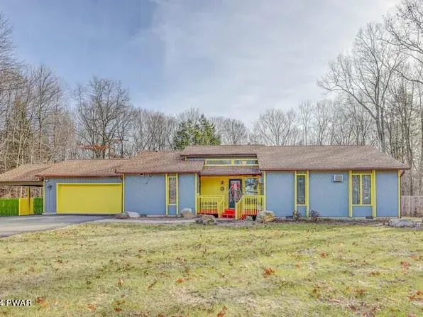 408 David Dr, Long Pond, PA 18334