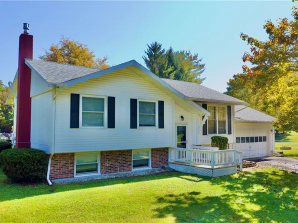 151 Collins Dr, Oneonta, NY 13820