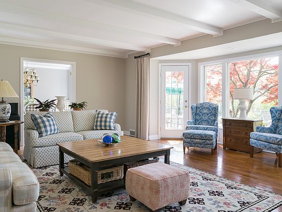 3rd image of 34 The Orchards Ln