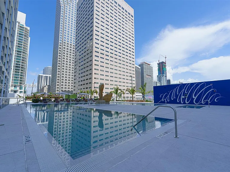 325 Biscayne Blvd #3326 — Photo 28