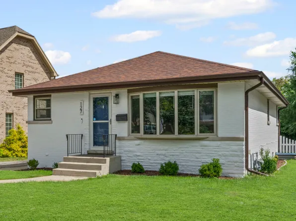 127 Elm St, Glenview, IL 60025