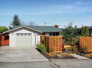 8014 S Lakeridge Dr, Seattle, WA 98178