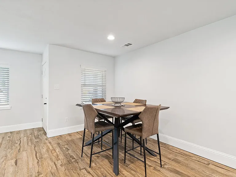 3308 Alaska Ave — Photo 7