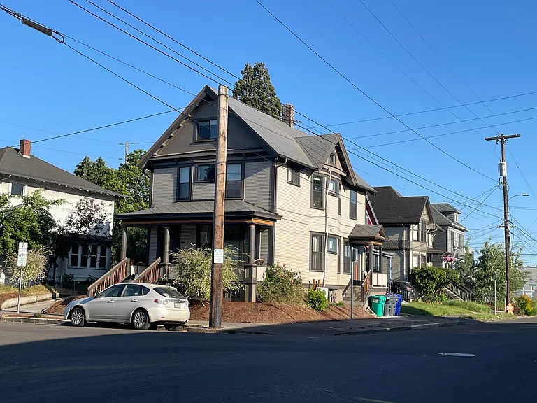 604 SE Harrison St — Photo 6