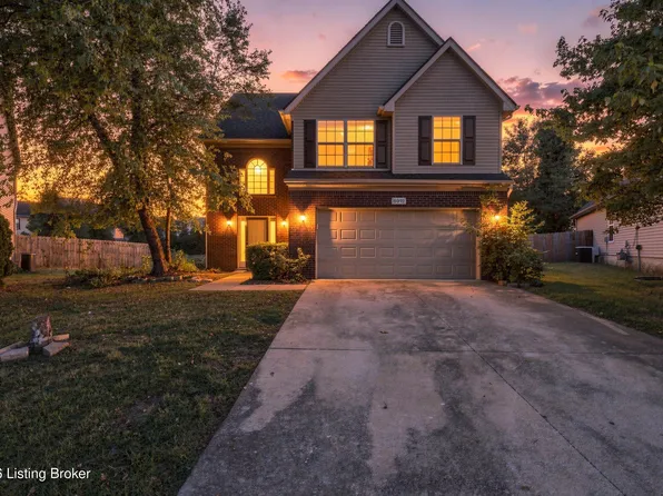 6919 Walnut Farm Dr, Louisville, KY 40229