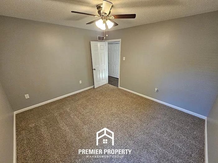 8131 Farmington Blvd — Photo 20