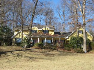 3 Old North Rd, Mountain Top, PA 18707