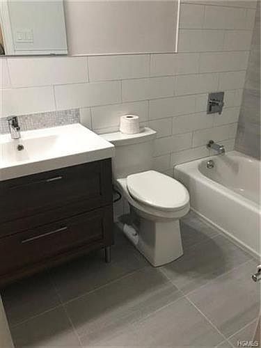 2nd image of 769 Sierra Vista Ln