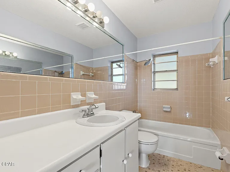 106 Moody Dr — Photo 18