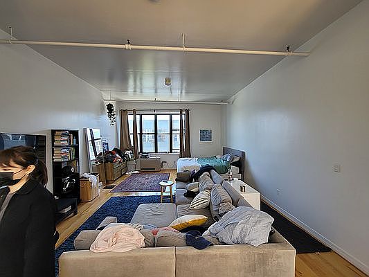 3rd image of 54 Knickerbocker Ave #405
