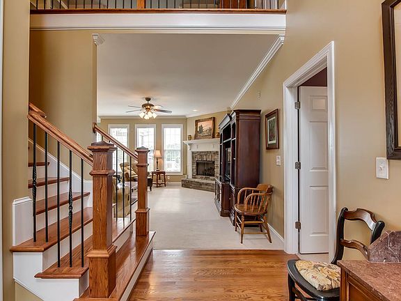 5th image of 106 Edens Oaks Ct