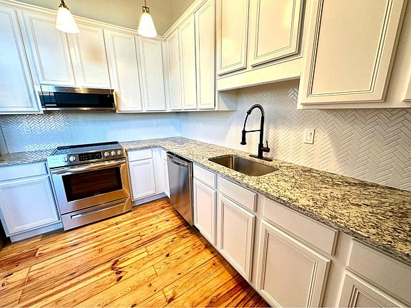 4th image of 400 W Magnolia Ave APT 102