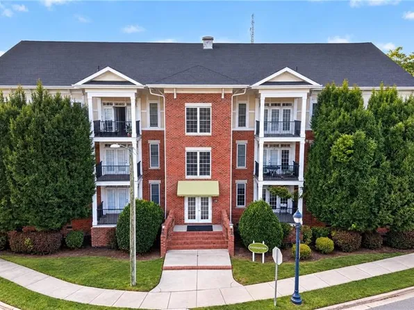 238 E Lewis St #403, Greensboro, NC 27406
