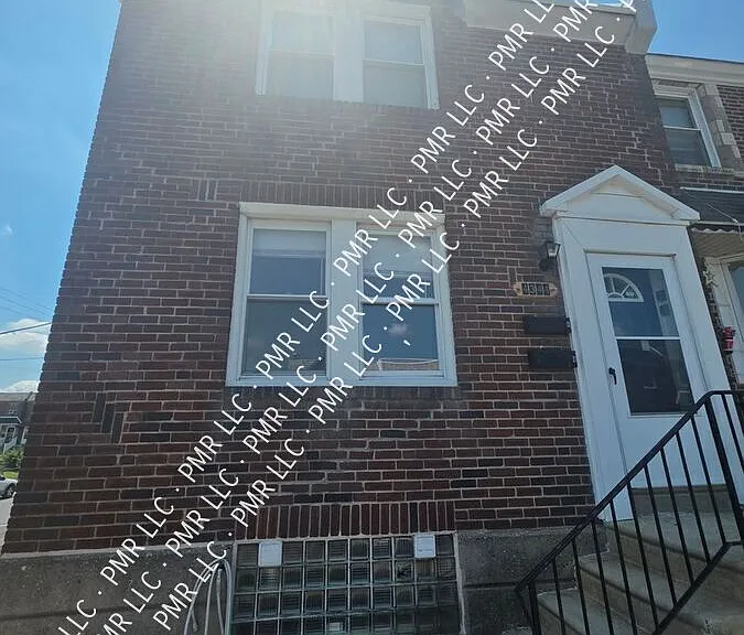 4344 Vista St #1 — Photo 2