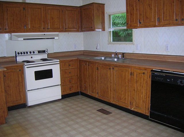 2nd image of 114 Barrister Ln