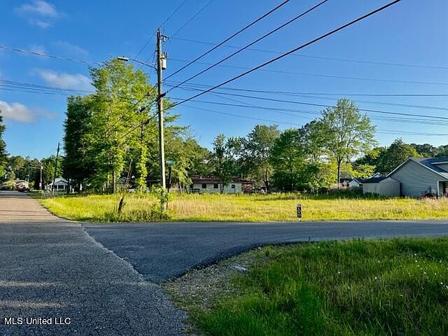 1st image of Piney Ln Lot 56