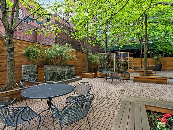 4th image of 250 S End Ave APT 17E
