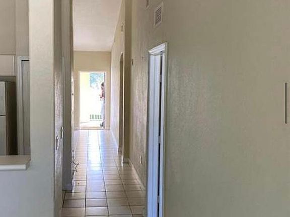 2nd image of 2826 SE 16th Pl