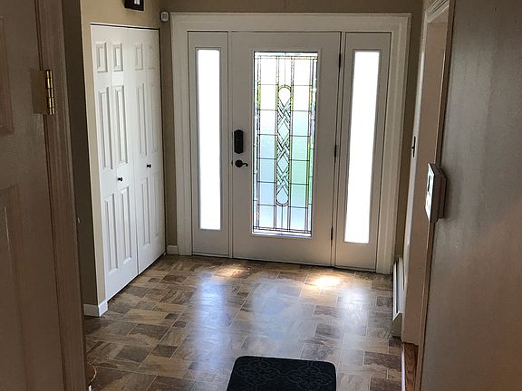 5th image of 107 Woodview Ln