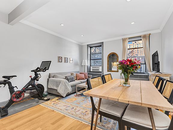2nd image of 421 W 21st St APT 4A