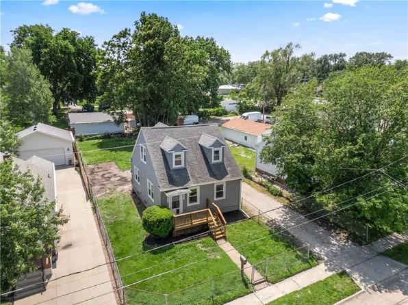 1415 E Tiffin Ave, Des Moines, IA 50316
