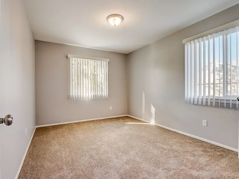 6306 W Lakefield Dr — Photo 16