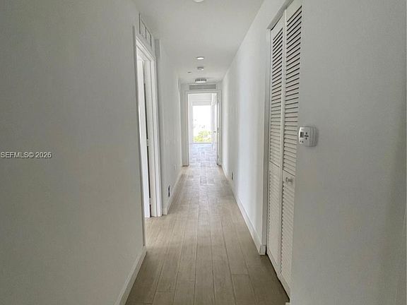 4th image of 600 NE 27th St #12005