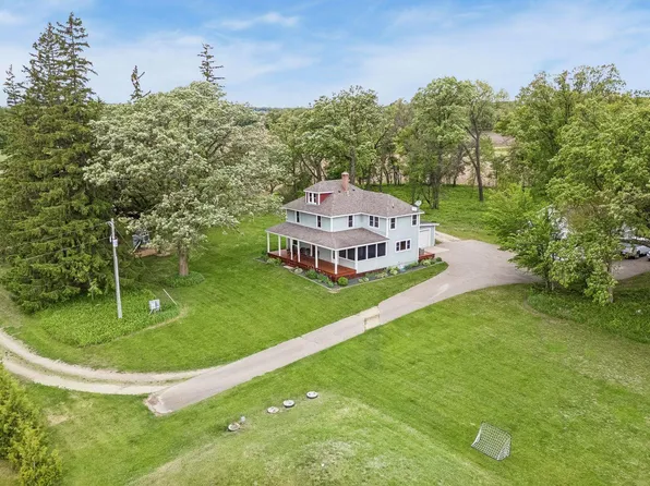 27850 Iberia Ave, Lakeville, MN 55044