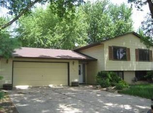 660 Lynwood St SW, Owatonna, MN 55060