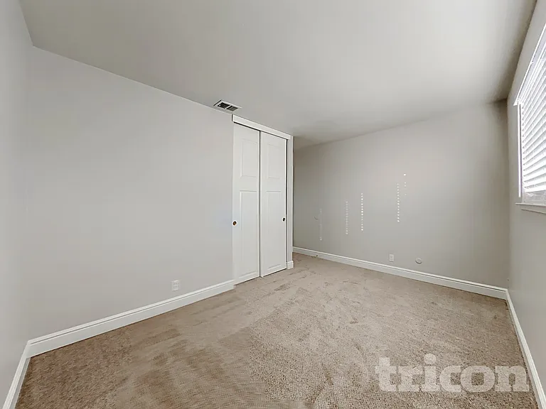 4673 Tallyho Dr — Photo 11