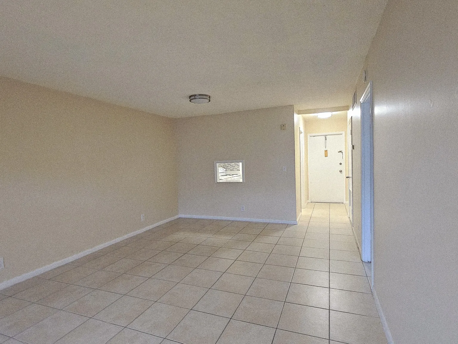 1 bed, 899 sqft, $1,700 — Photo 4