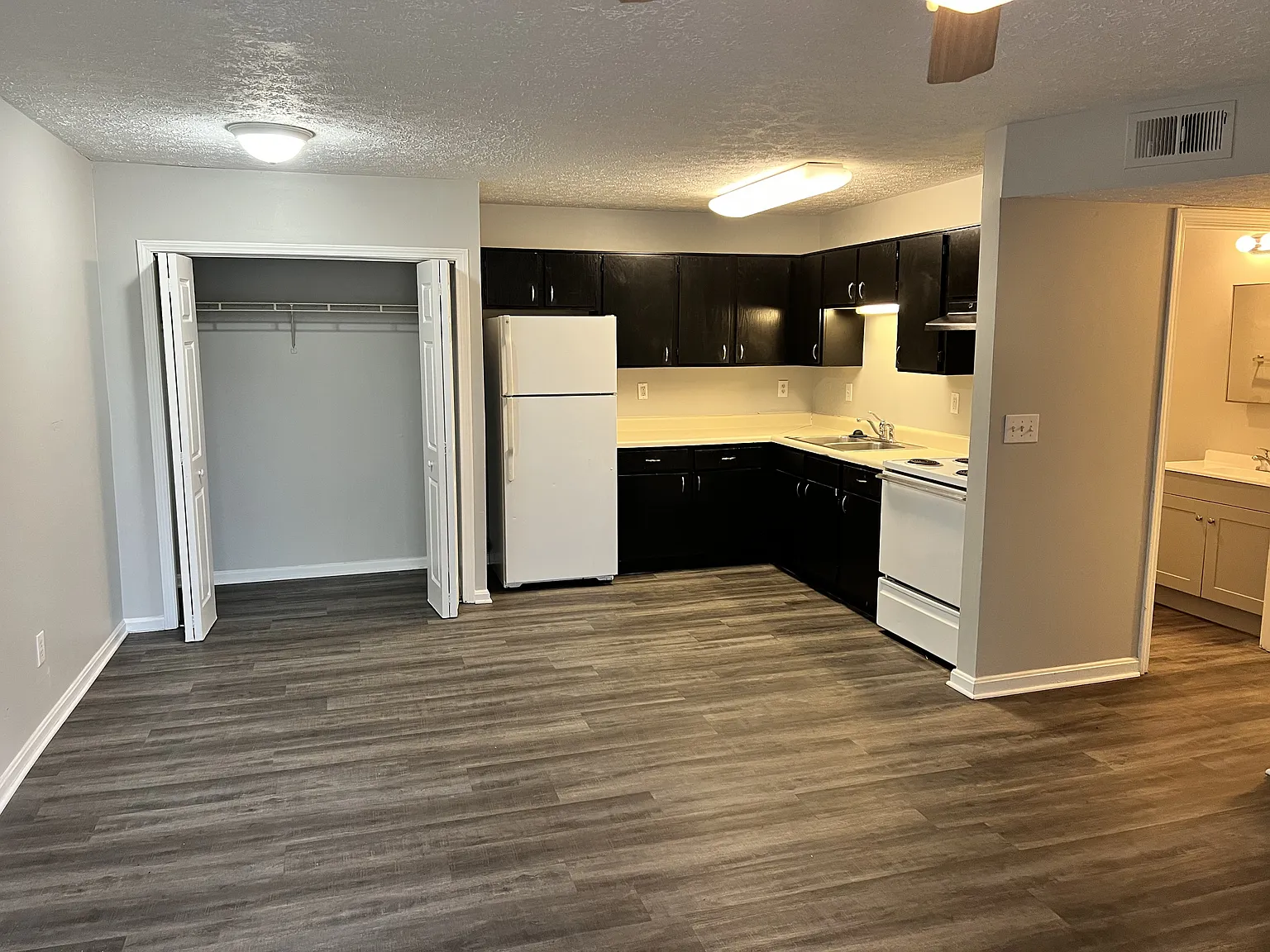 4107-8 Blue Lick Court - 4107-8 — Photo 4
