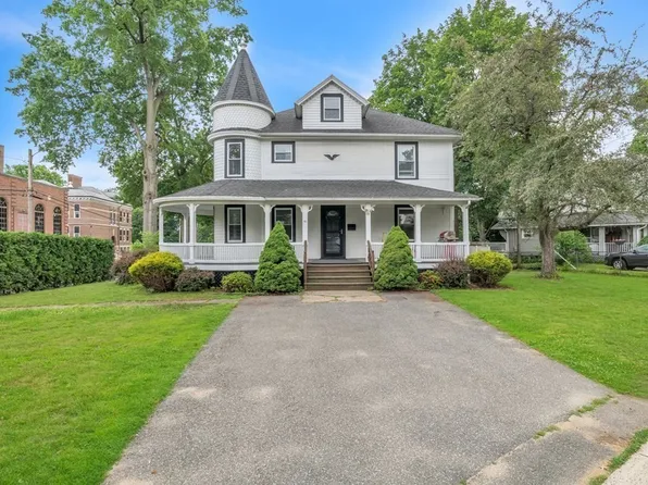 38 Winsor St, Ludlow, MA 01056
