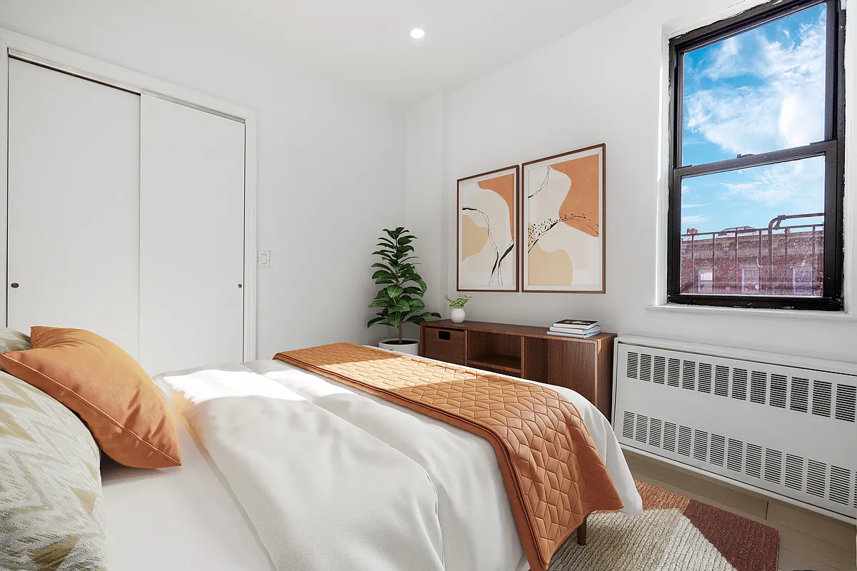 Building Photo - 83 Saint Marks Pl #3F