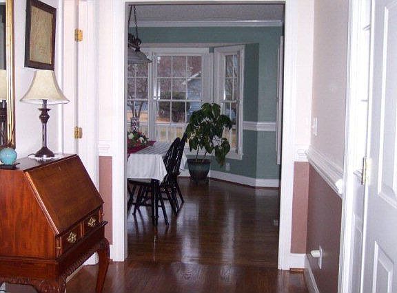 5th image of 1818 Yorkshire Ln