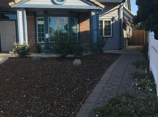 1755 Whiting Ct, Dixon, CA 95620